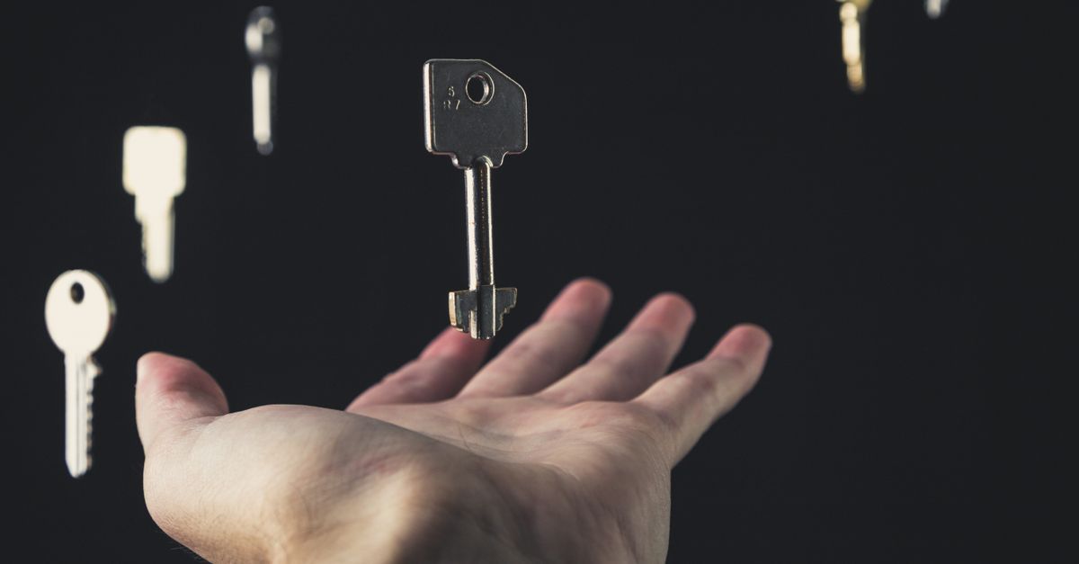 locksmith service technician — Hamilton Locksmiths